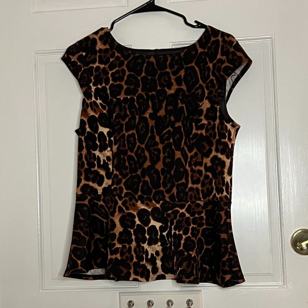 Charlotte Russe Sleveless Cheetah Peplum Top XL